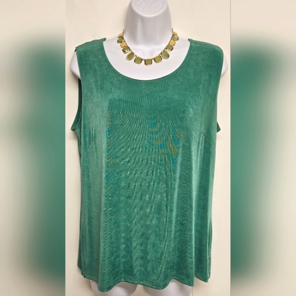 West End Tops - West End L Sleeveless Pullover Top Slinky Stretch Knit Comfort Green Versatile